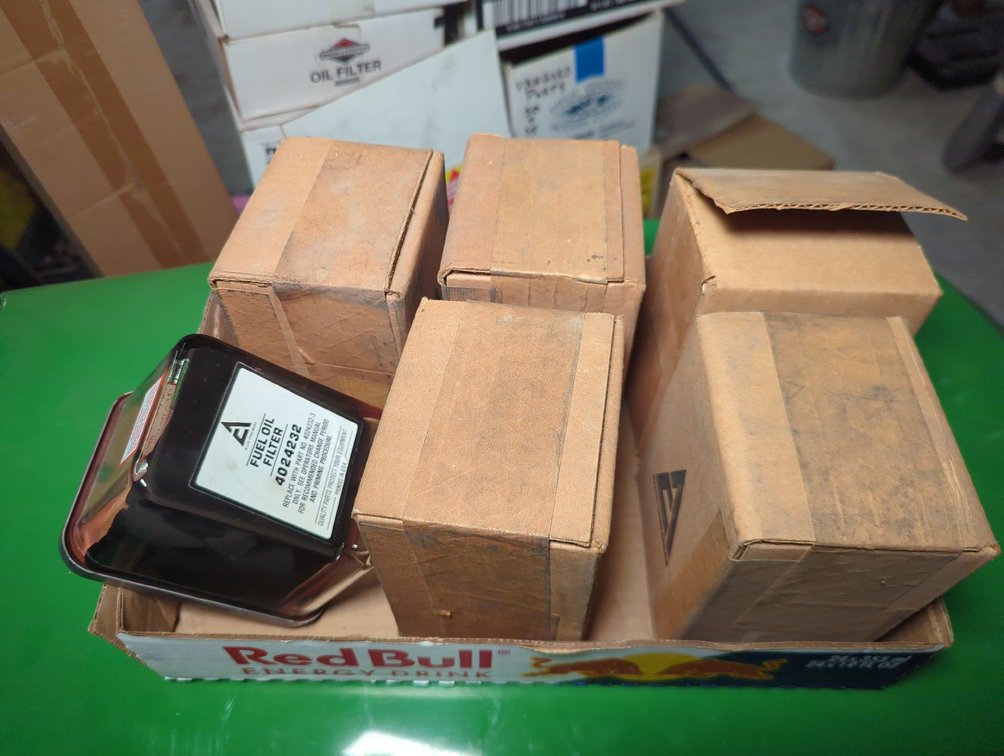 (7) Allis Chalmers Fuel Oil Filters