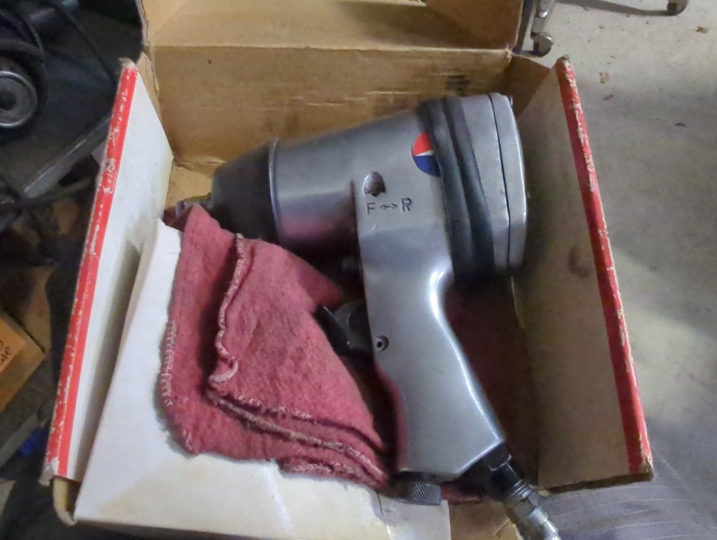 DeVilbiss AT 10 1/2" Impact Wrench