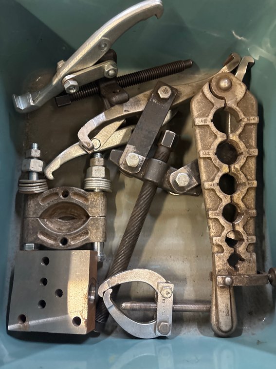 Gear Puller, axle thread restorer and chaser tool