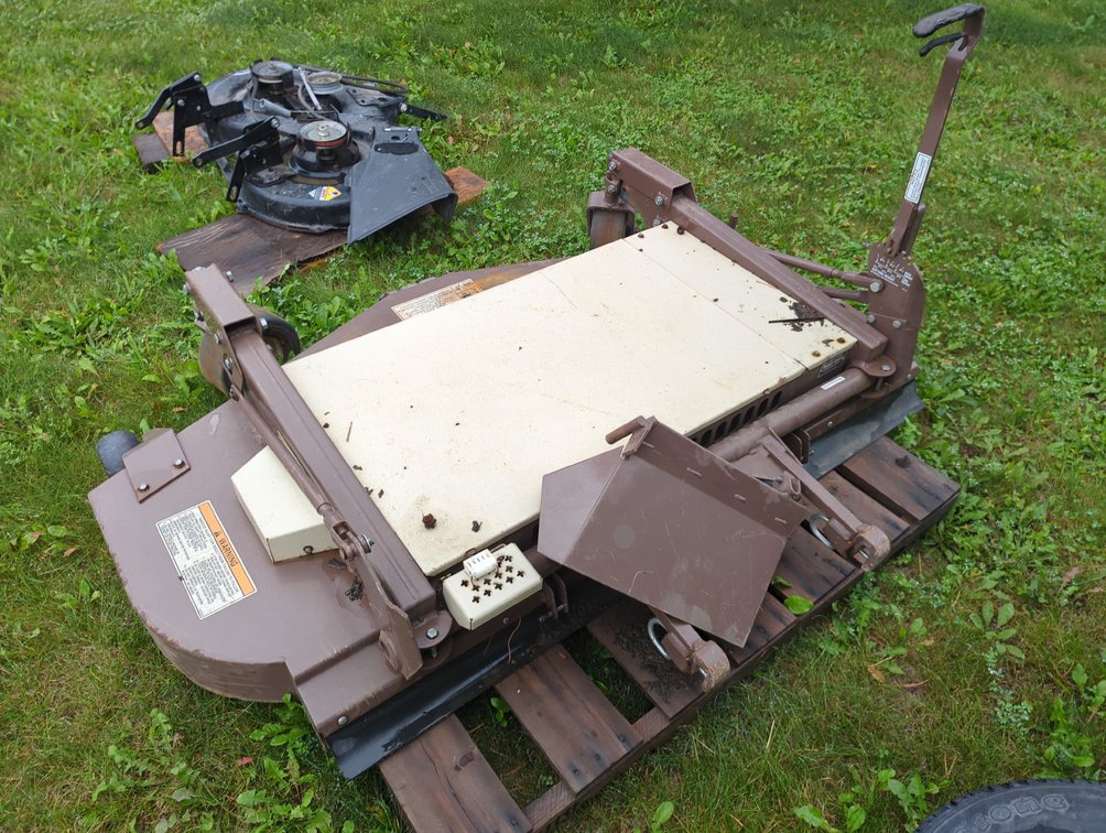 Grasshopper Model 9561 Mower Deck