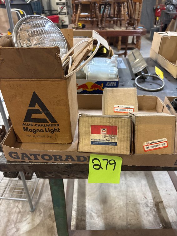 Allis Chalmers Magna Light & Chalmers Parts