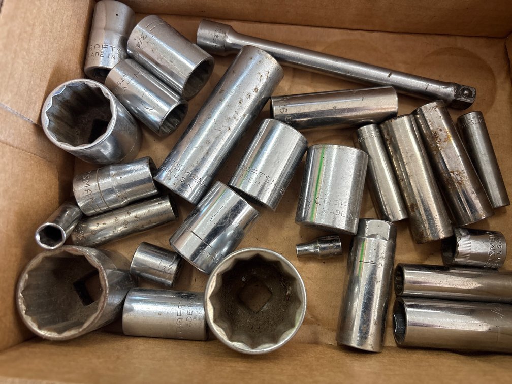 Assorted Craftsman sockets and extension