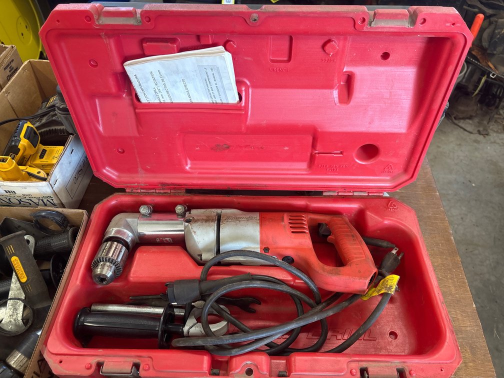 Milwaukee Right angle Drill and case