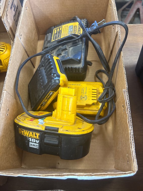 Dewalt 20 v charger and batteries, 18 v battery