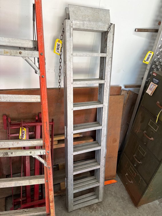 Fulton 1500lb Aluminum Loading Ramps