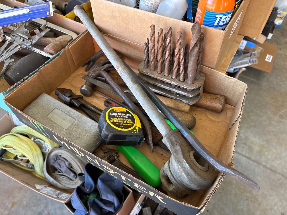 Pipe Threader; Drills & Hand Tools