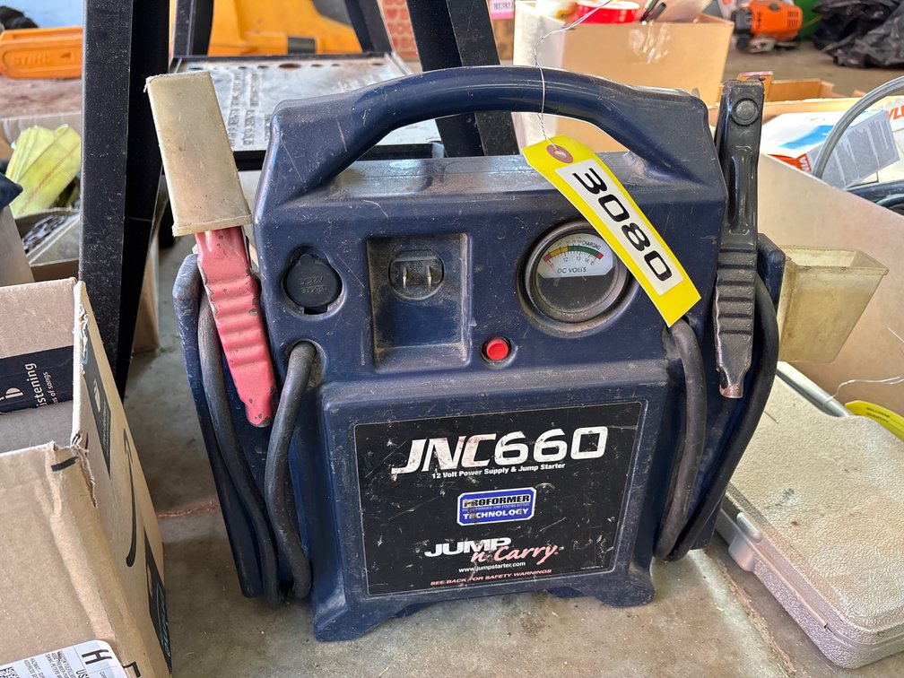 JNC 660 Jump Starter; Dual Battery Kit