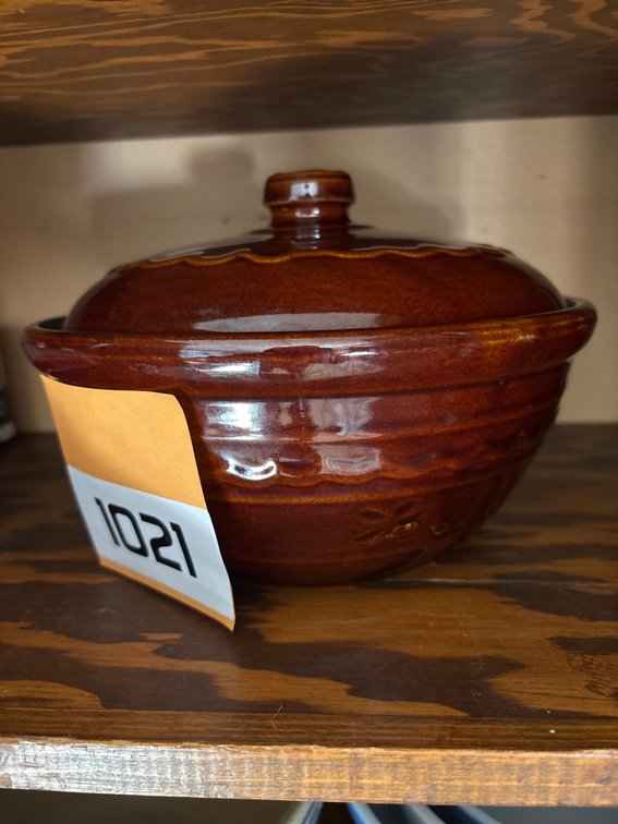 Marcrest Lidded Brown Casserole Bowl