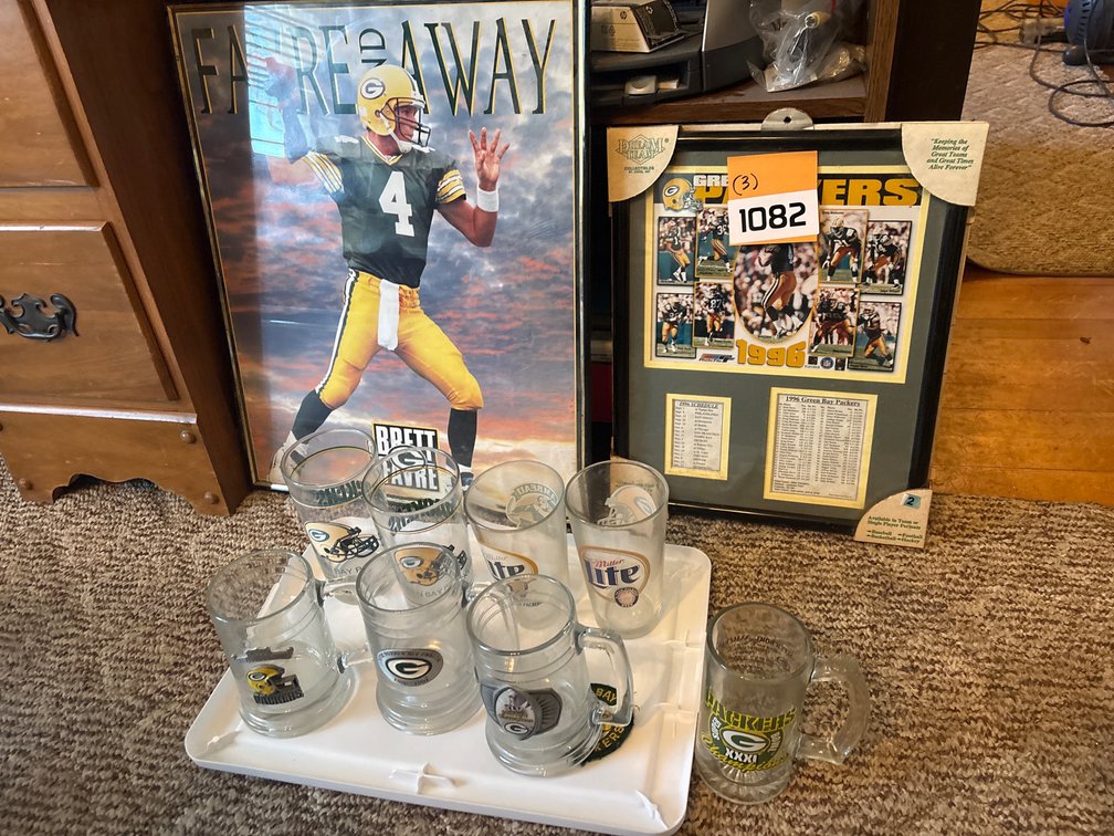 Packers pictures, glassware and vintage patch