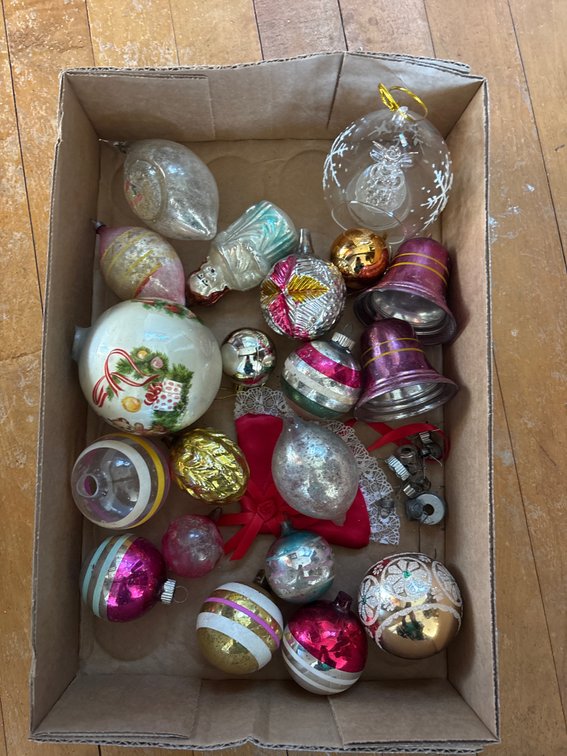 (20) Christmas Ornaments