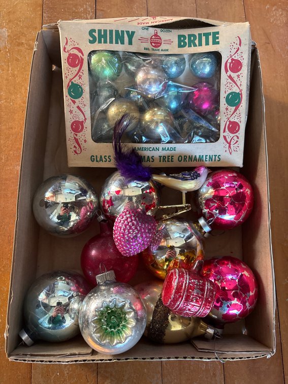 (28) Glass Christmas Ornaments W/ Mini Shiny Brite Box
