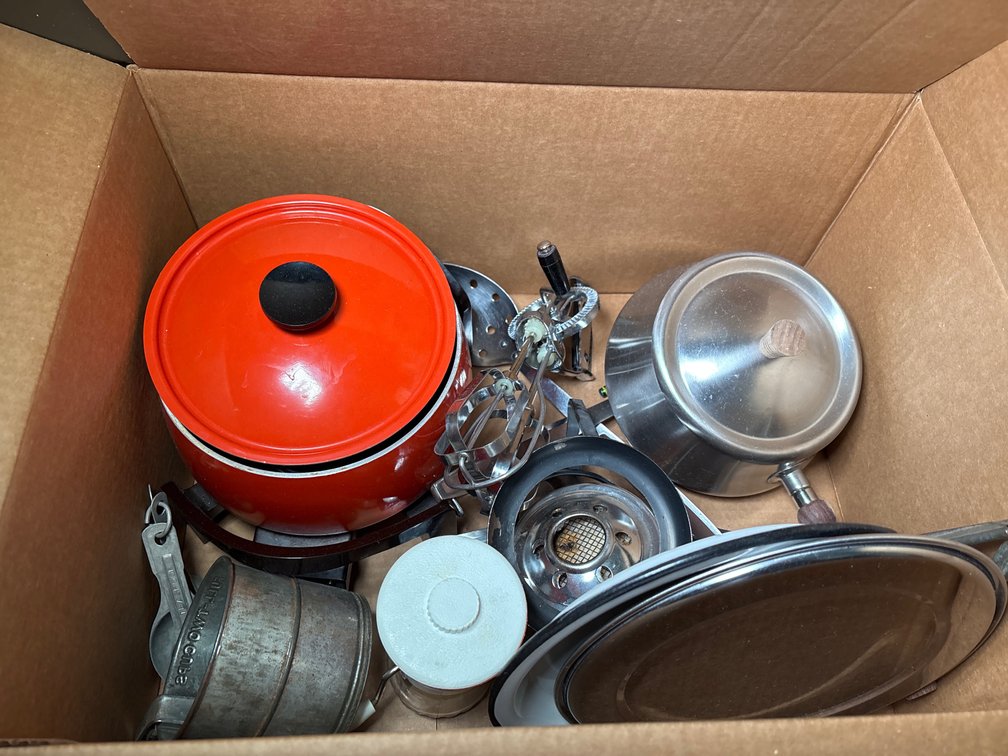 Kitchen Utensils & Kettles