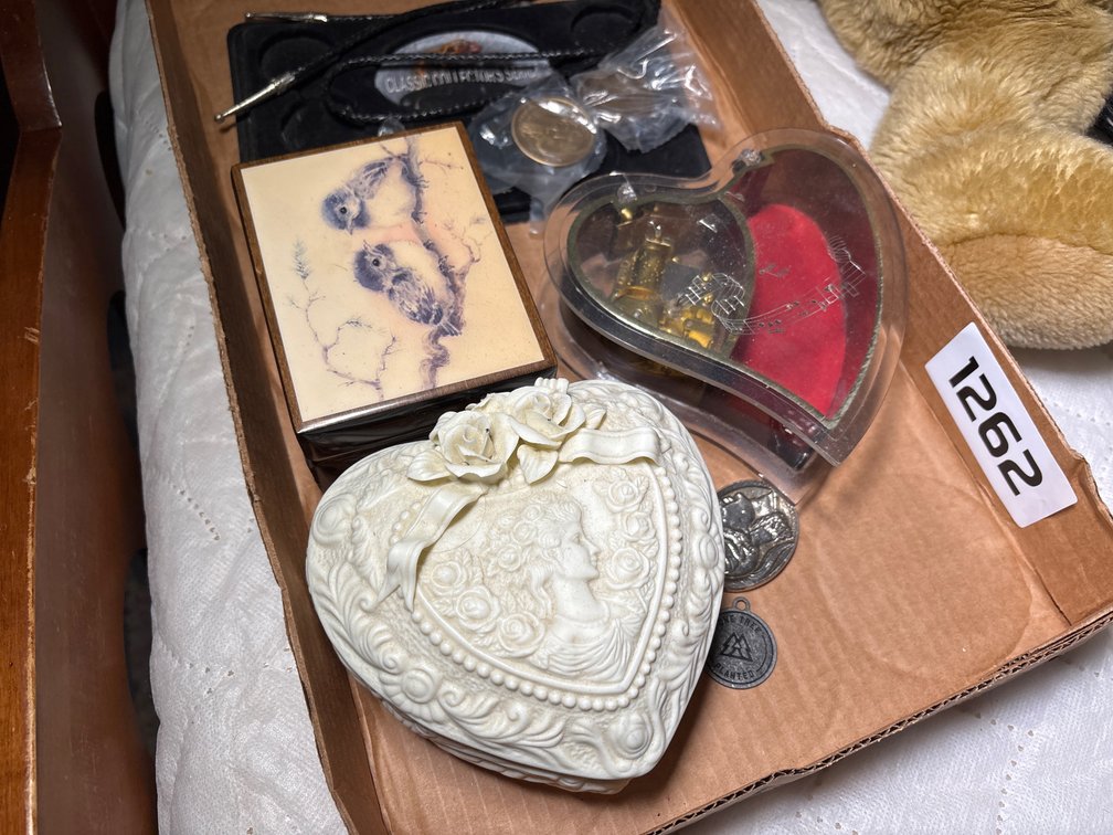 Jewelry Boxes. Necklace & Charms. Offroad Tokens