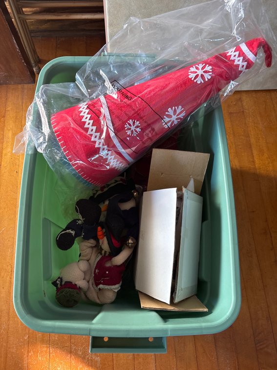 Gnome Hats, Snowmen & Battery Candles