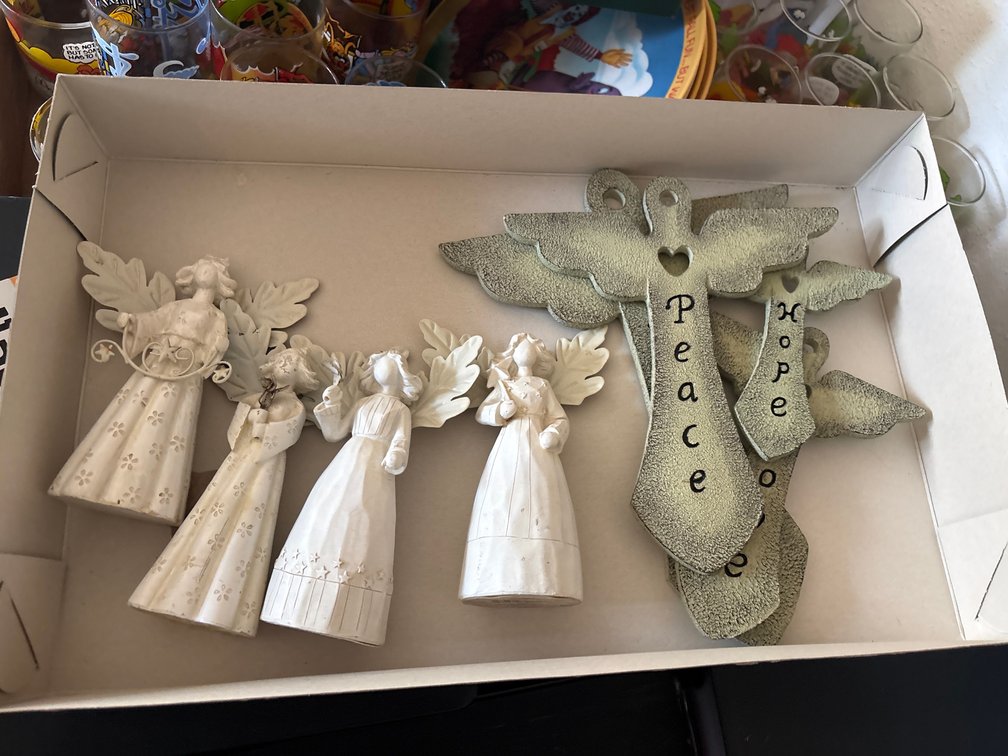 Angel decor