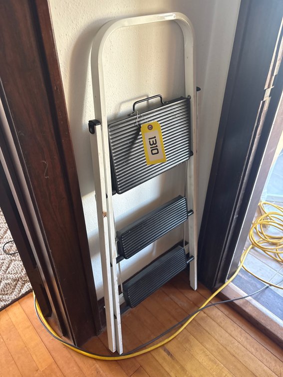 Three step stepstool