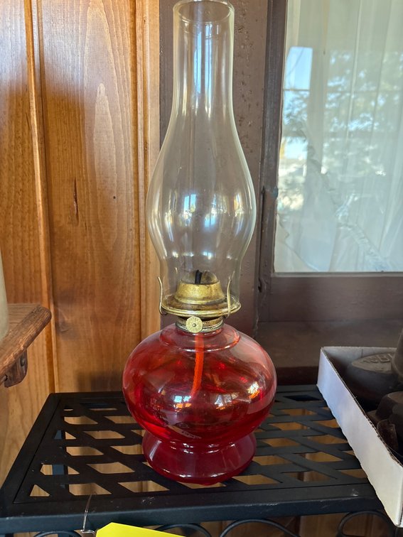 Vintage Risdon kerosene lamp