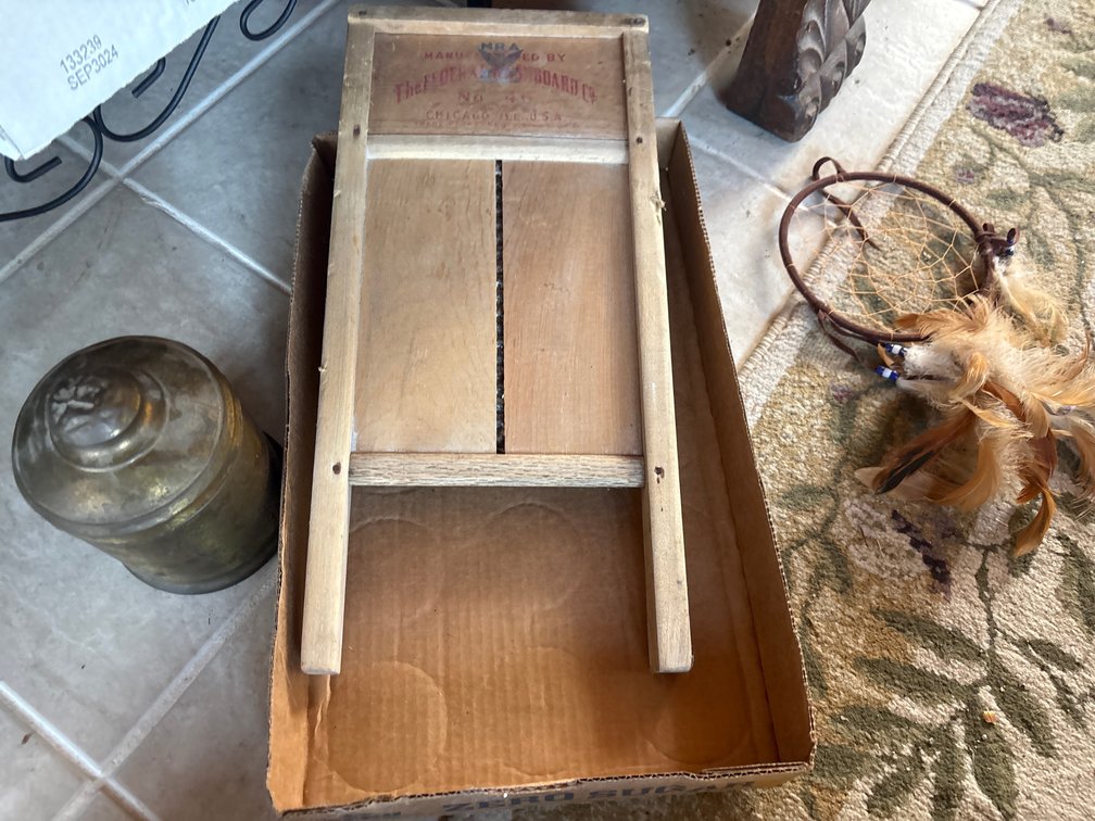 Washboard, Dreamcatcher, metal humidor