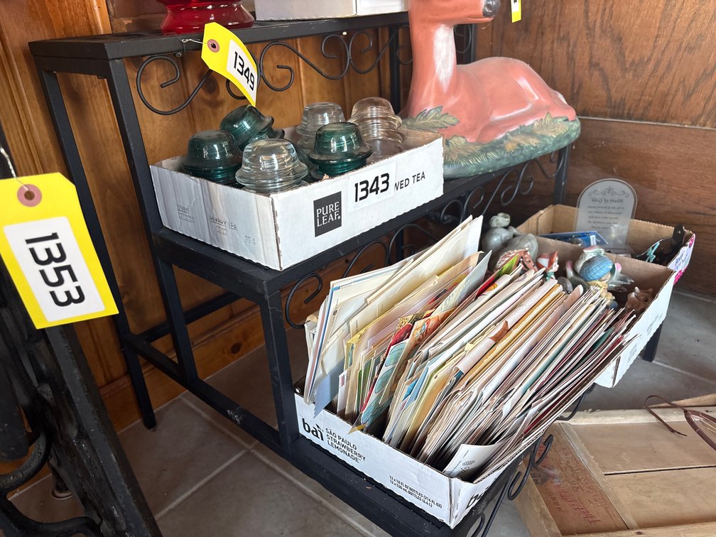 Metal plant stand