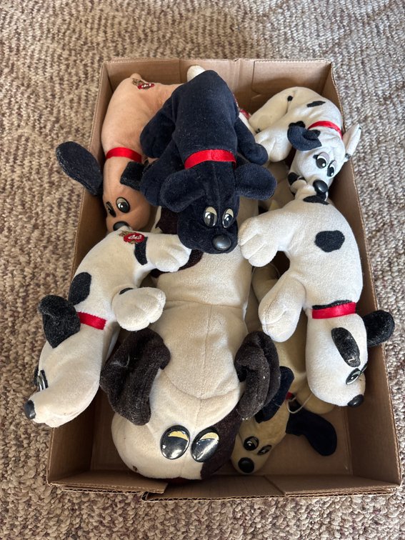 (7) Plush Pound Puppies