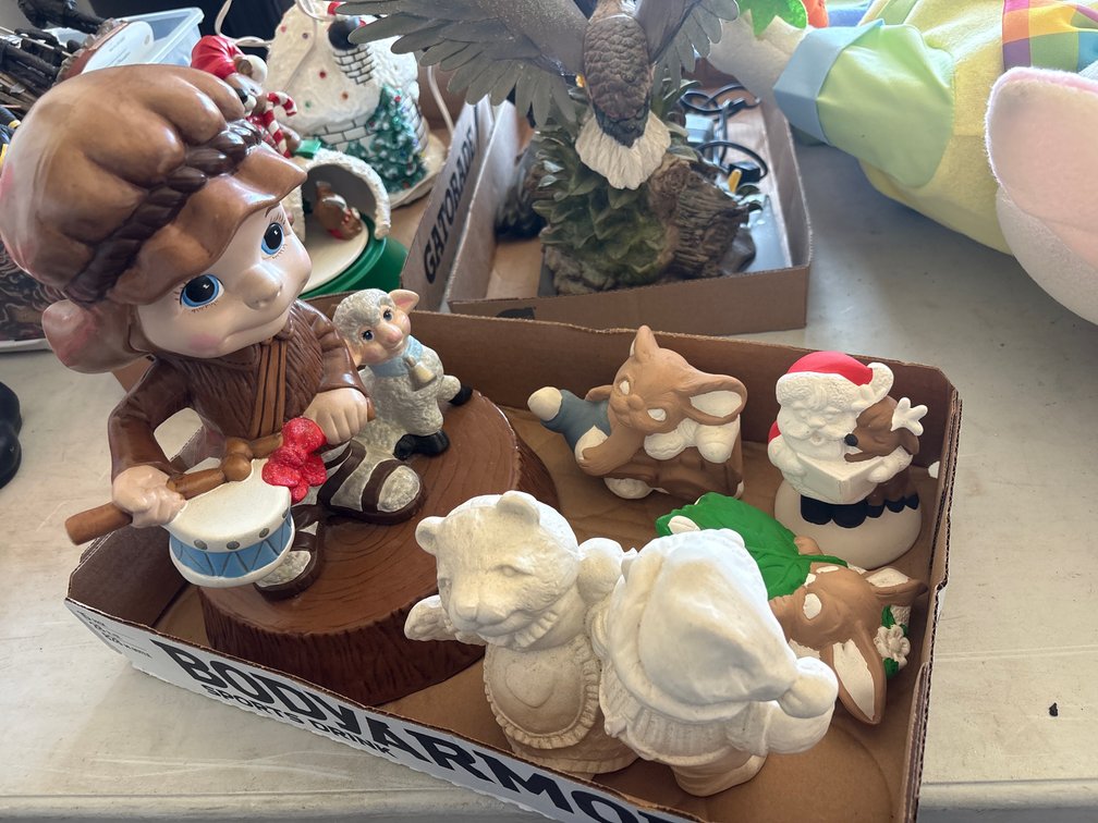 Ceramic figures