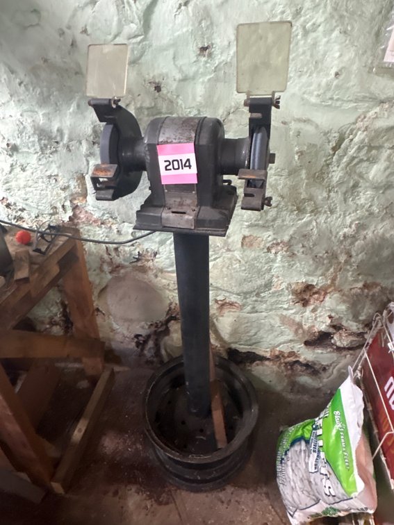 Craftsman 1/4 hp grinder in stand
