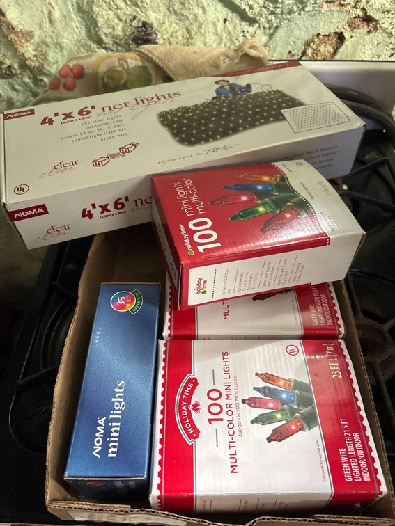 (5) Boxes New Christmas Lights