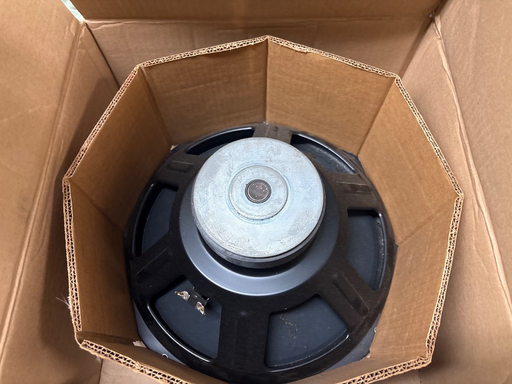 15 inch diameter speaker