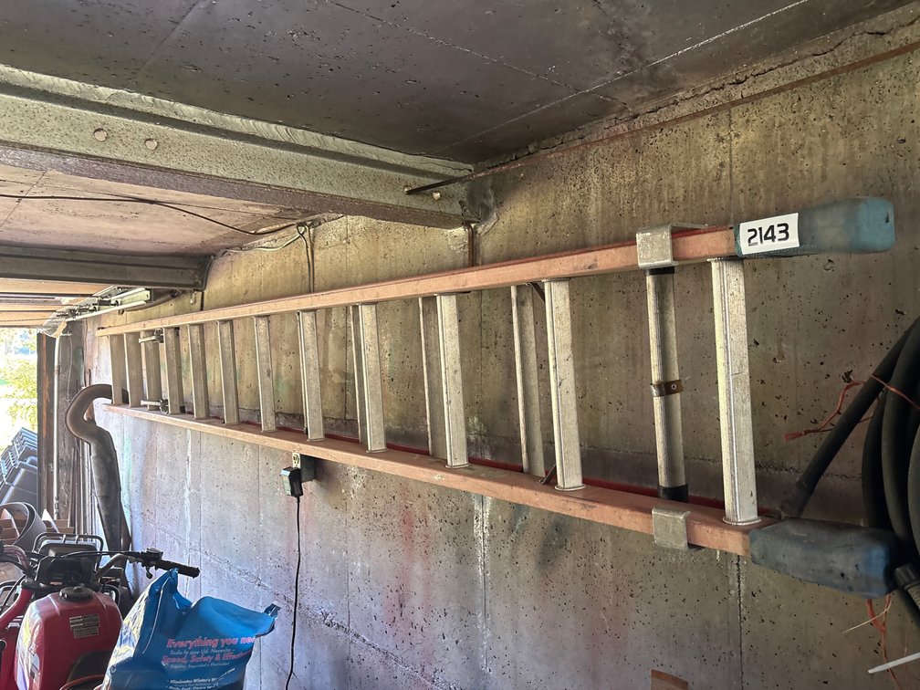 24 ft extension ladder fiberglass