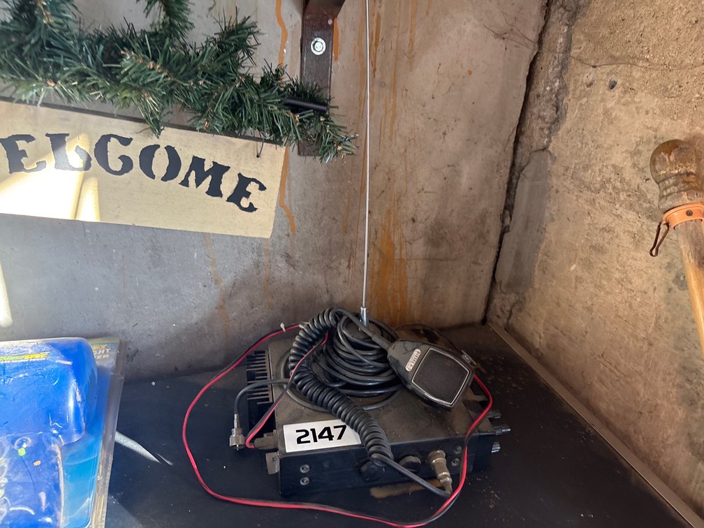 President CB radio, mic and antenna
