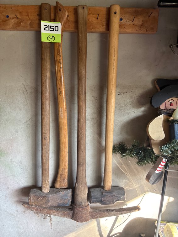 Ax, maul, sledgehammer, pickax