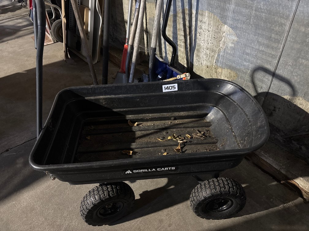 Plastic Garden Wagon by Gorilla Cart
