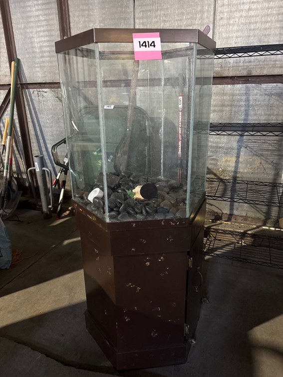 Large Hexagon Aquarium
