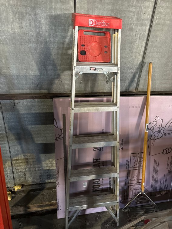 6ft & 5ft Aluminum Stepladders