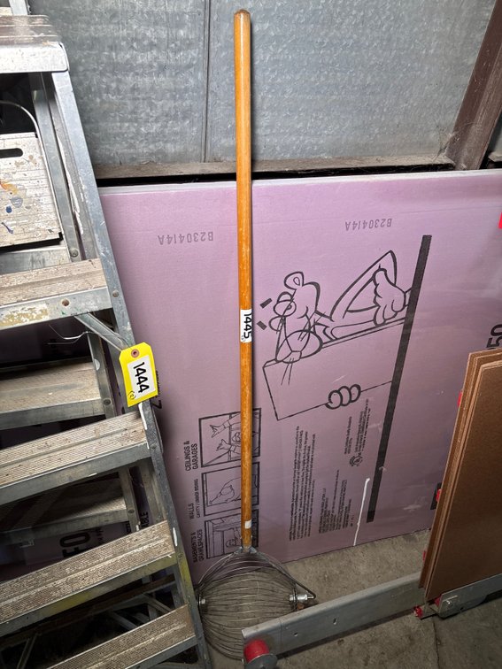 Nut Roller & Foam Insulation