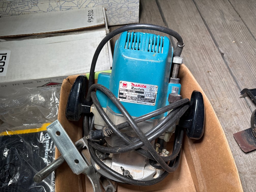 Makita 3612BR Router