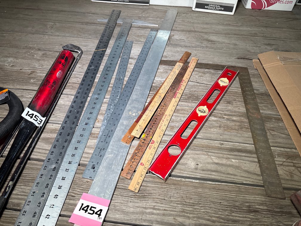 Straight Edges, Levels & Squares (11)