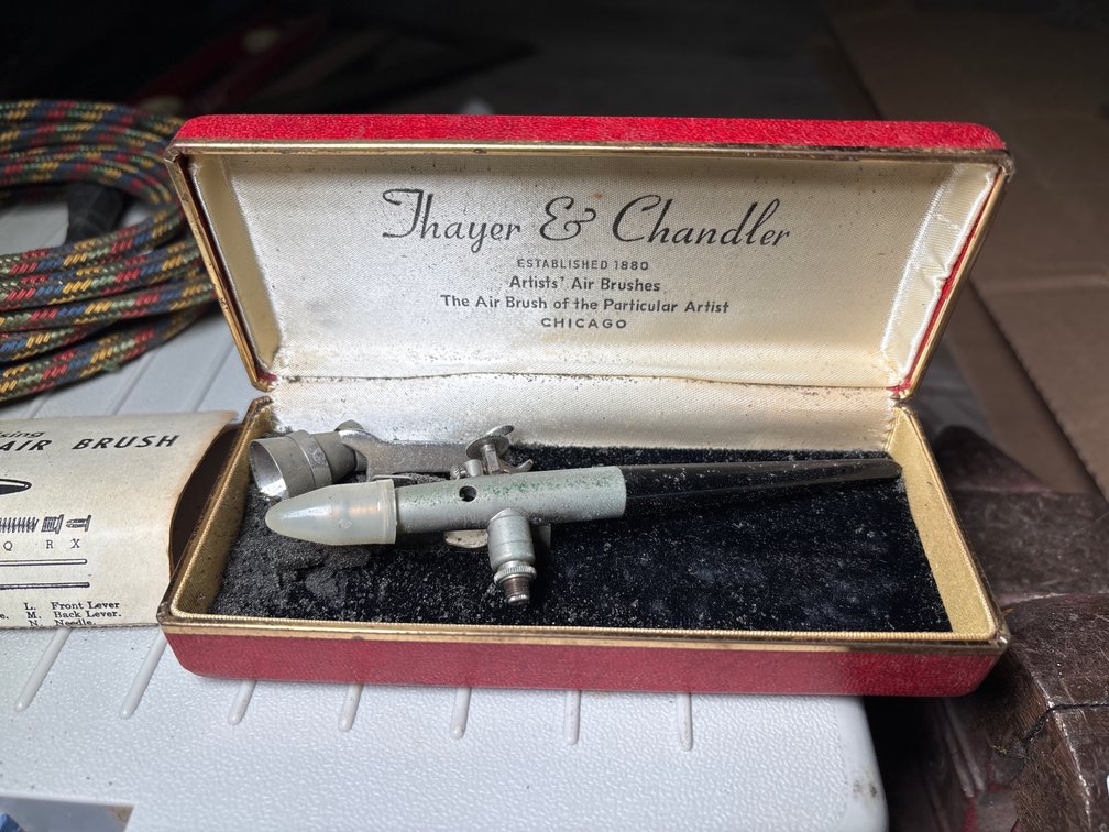 Thayer & Chandler Air Brush