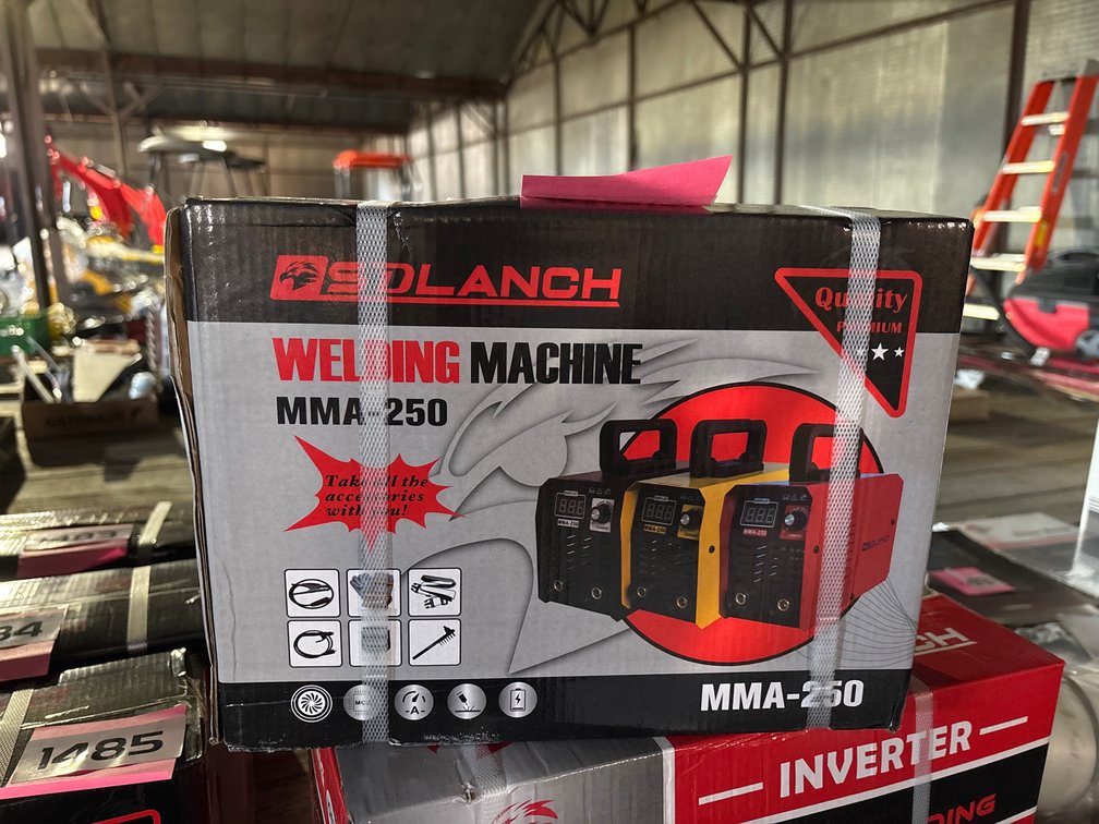 New SDLANCH MMA-250 Portable Welder