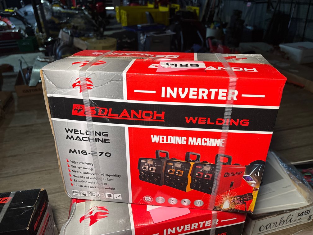 New SDLANCH MIG-270 Welder