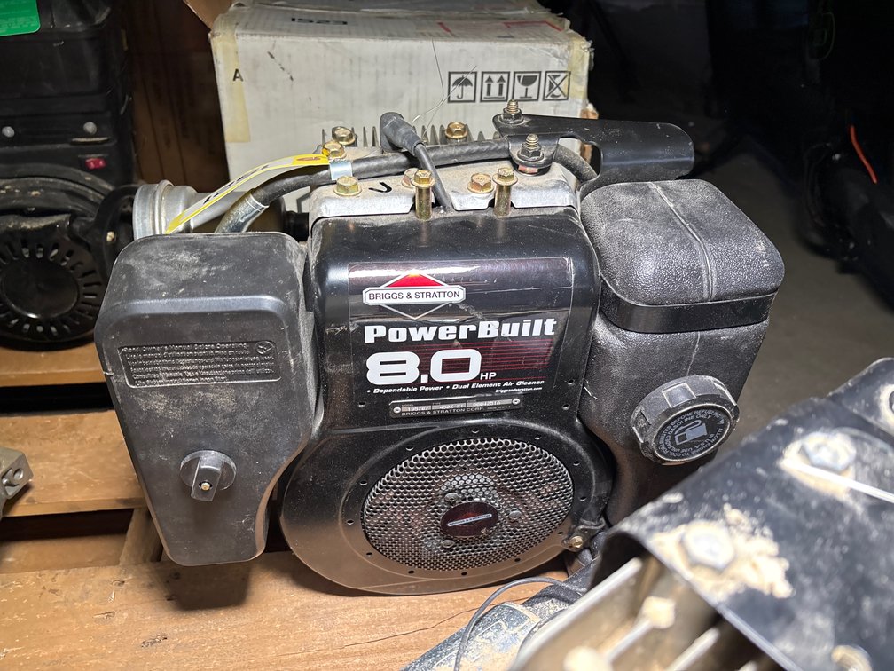 Briggs & Stratton PowerBuilt 8hp Engine