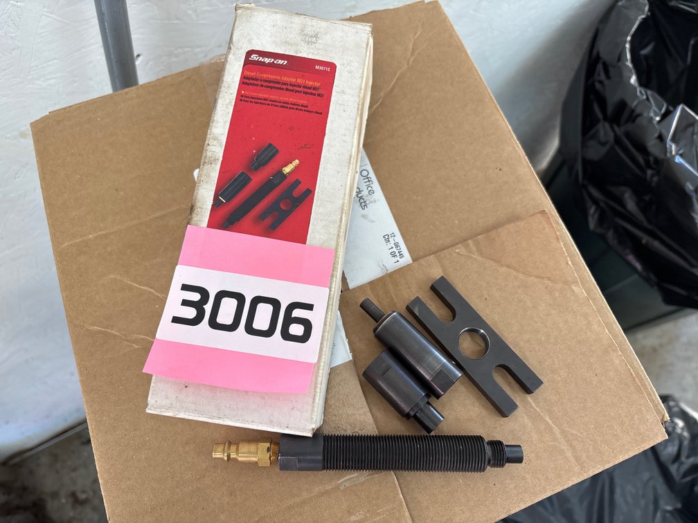 M3571C Snap On M21 Injector Diesel Compression Adapter