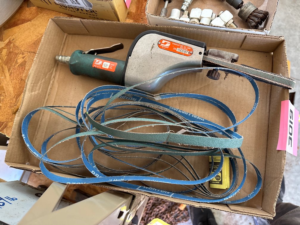 Dynafile 14000 Dynabrade Abrasive Belt Sander