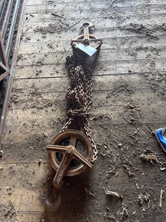 Chisholm Moore 1 1/2 ton chain hoist