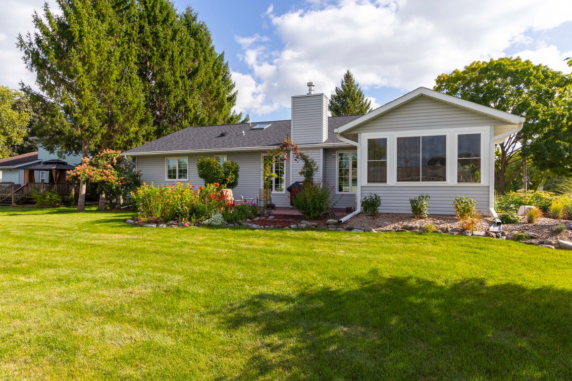 Image for 306 W Leonard St, Watertown 4-bdrm Home For Sale