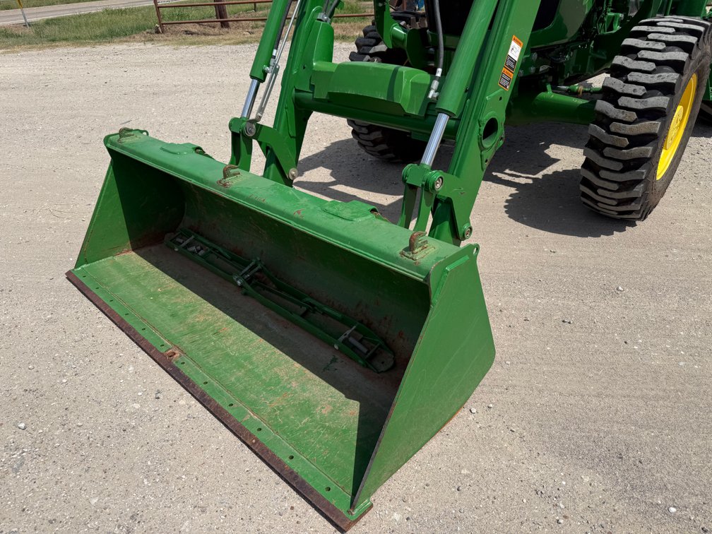 Image for John Deere 5075E Ag Utility Tractor