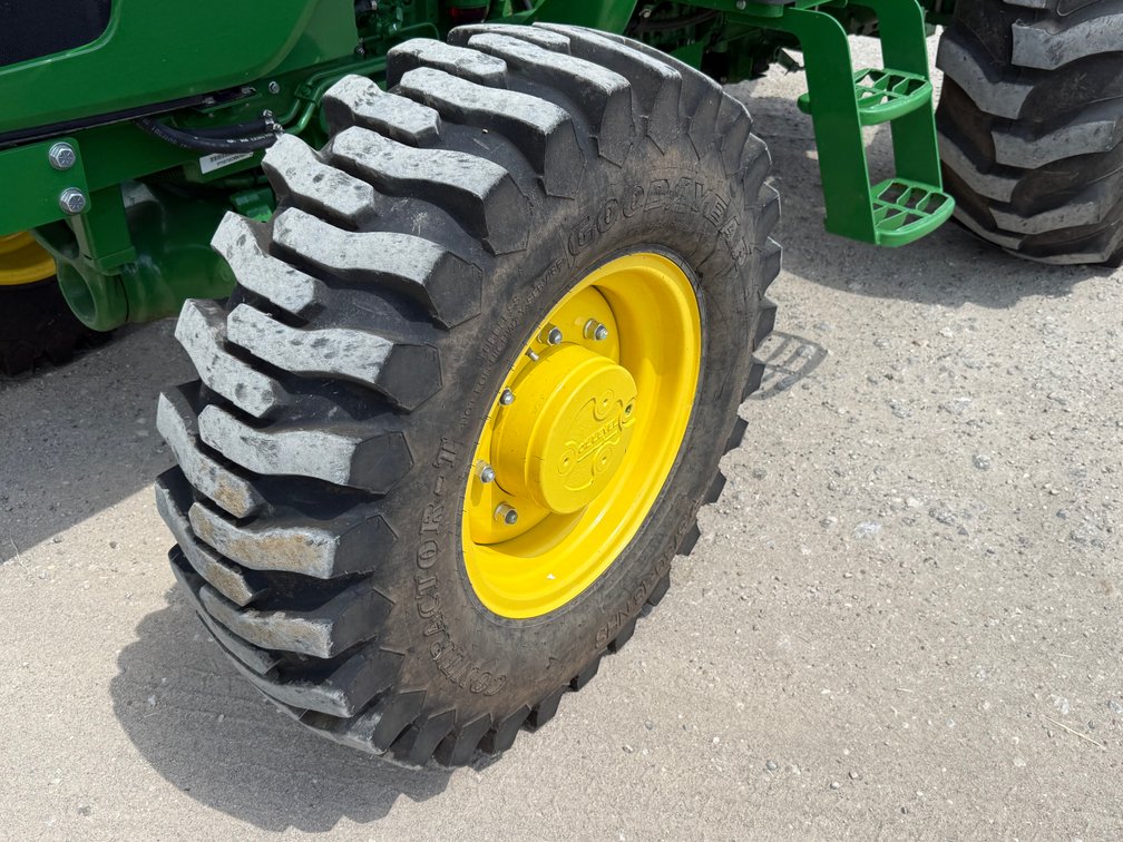 Image for John Deere 5075E Ag Utility Tractor