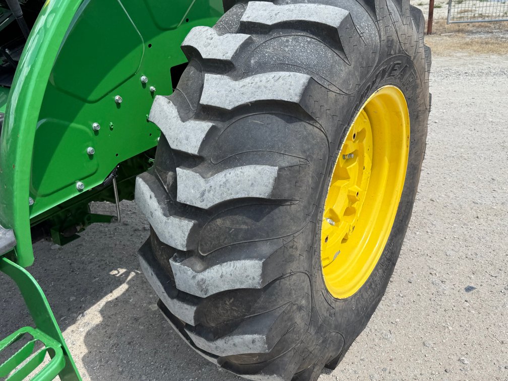 Image for John Deere 5075E Ag Utility Tractor