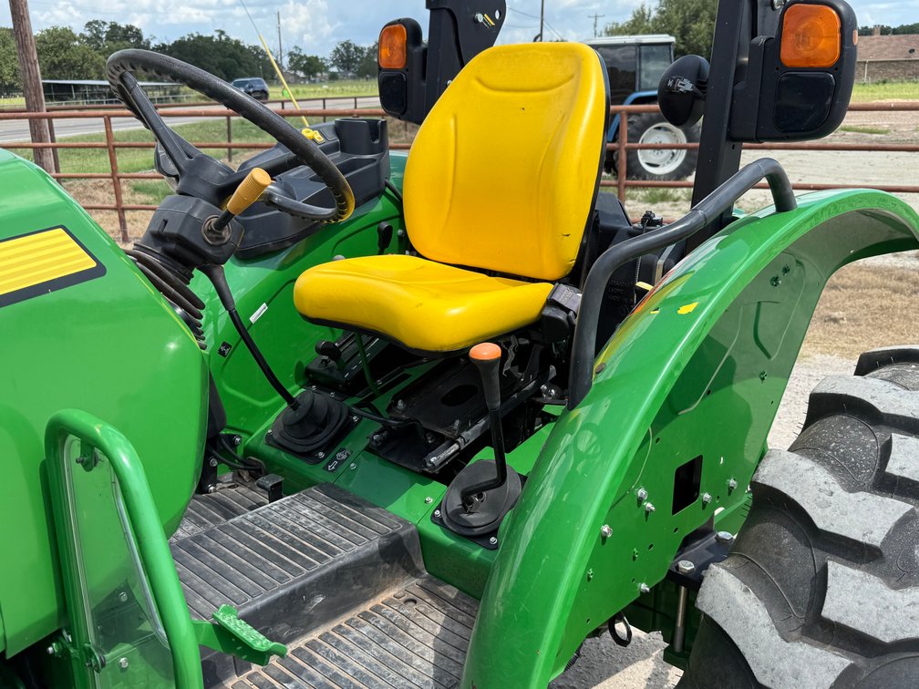 Image for John Deere 5075E Ag Utility Tractor