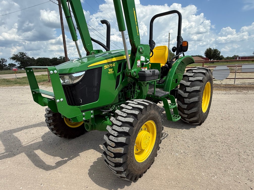 Image for John Deere 5075E Ag Utility Tractor